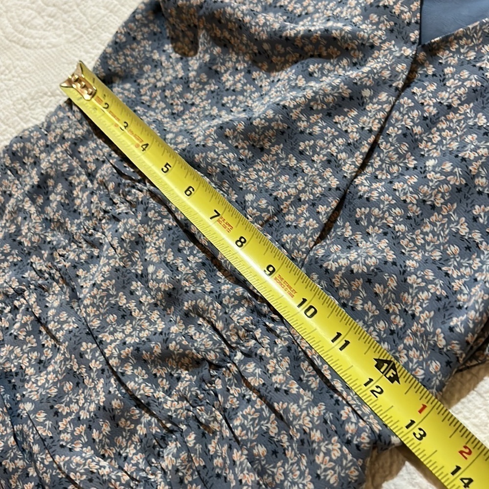 ASTR The Label Floral multi Blue Mini Dress. Small - Picture 8 of 12